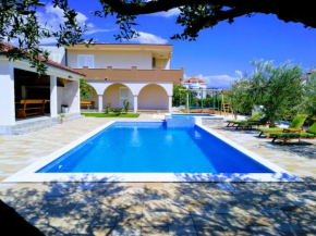  Apartment Melani  Каштел Камбеловац